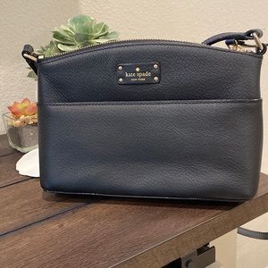Kate Spade, small crossbody .